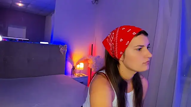 Laura_Leee live
