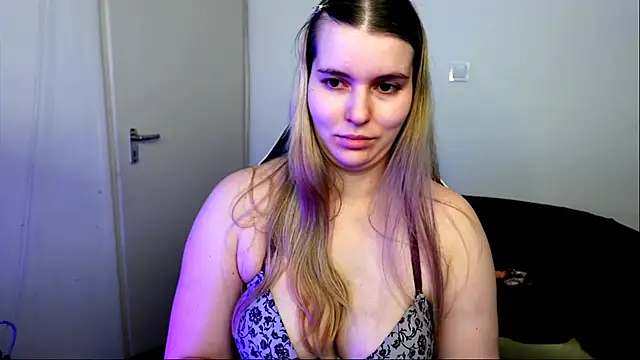 ShyHotNerd live