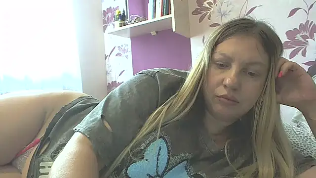 AmaandaSexyHotAss69 live