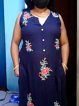 tamil_sarah live