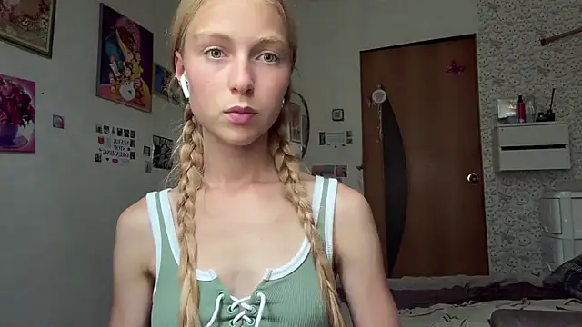 AliceGilbert_ live