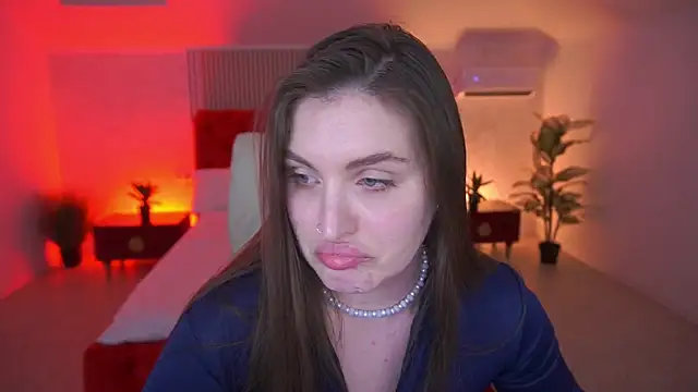 EmmyCharmm live