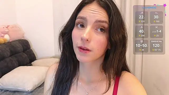 sarah_saenz_ live