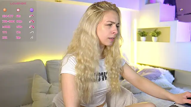 ShinyBarbie live