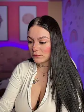 Megaan__More live