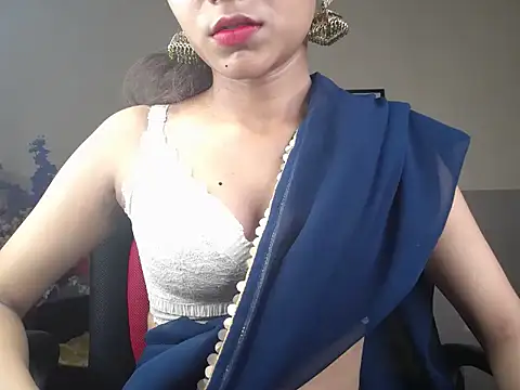 Xo_maya live