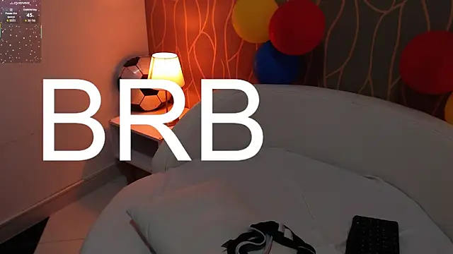 Victoria_Madore live