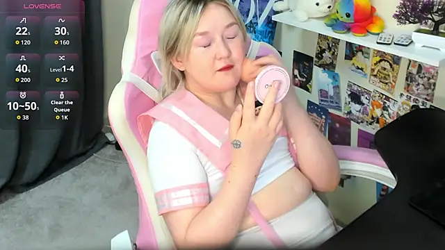 Sara_Robinson live