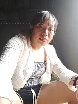 Moon_squirtt live