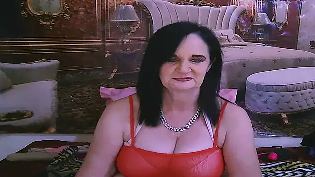 LuciousGrace live