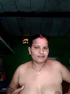 Shivani09900 live