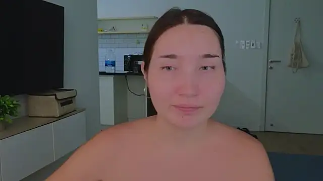 Dani_May live