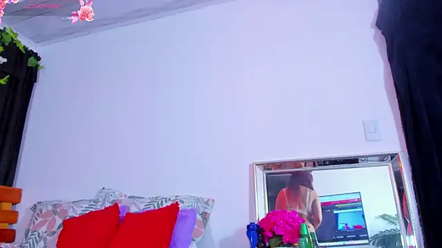 Perla_Franco live
