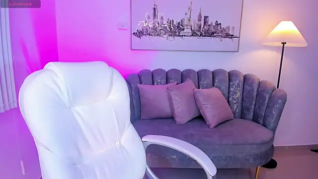 zharaa_fox live