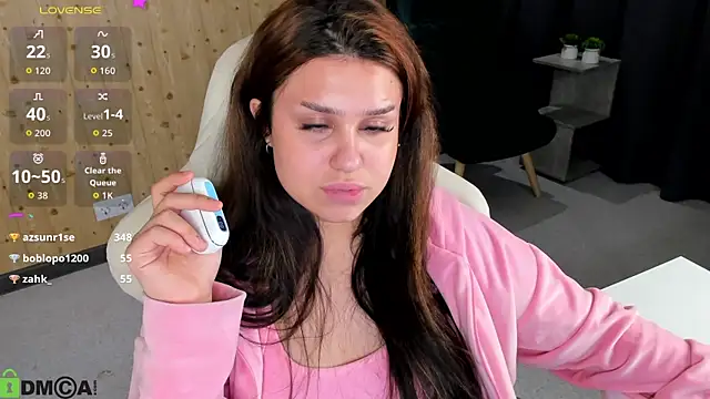 nicolewoss live