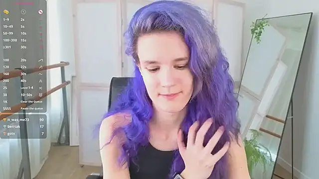 AuraLaunni live