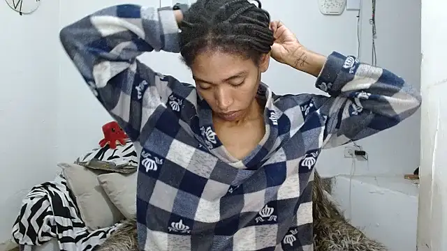 angelamarie1 live