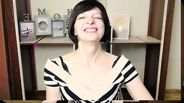 _AngeliaFlow_ live