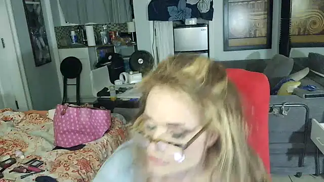 StarinThecloudz live