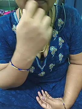 Tamil-kaviya98 live