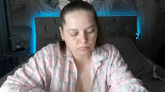 uliastar live