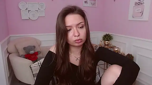 LucySkilar live