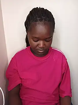 little_creamy live