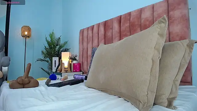 nana_levy live