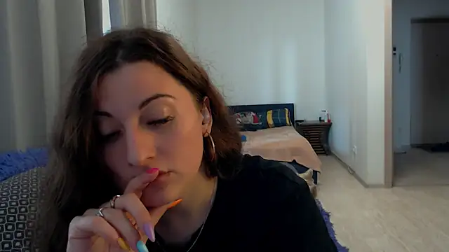 Helen_Adams_ live