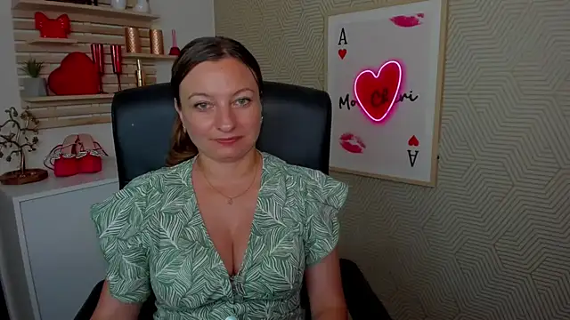 angelaSamt live