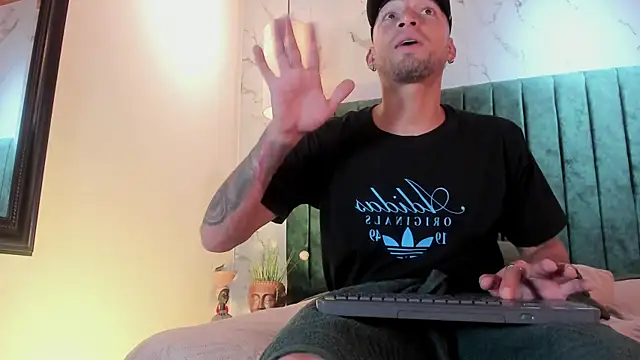 DrakeNeumann live