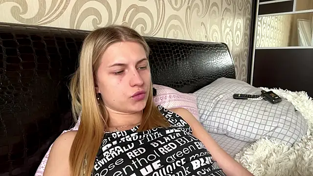 JeneeEady live