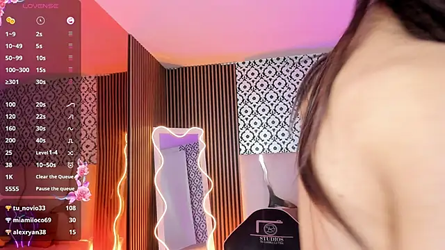 CYRUS_TAY live