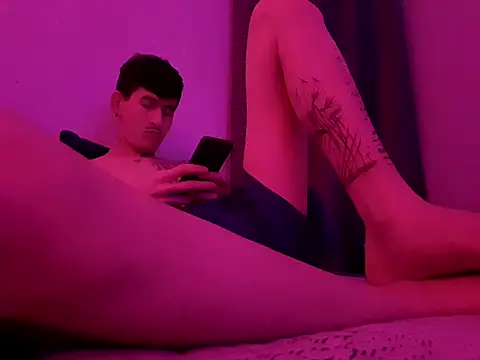 cheekyboyx live