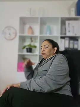 Gina_Myers live