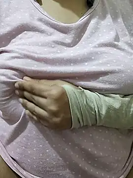 mallupriyapriya live