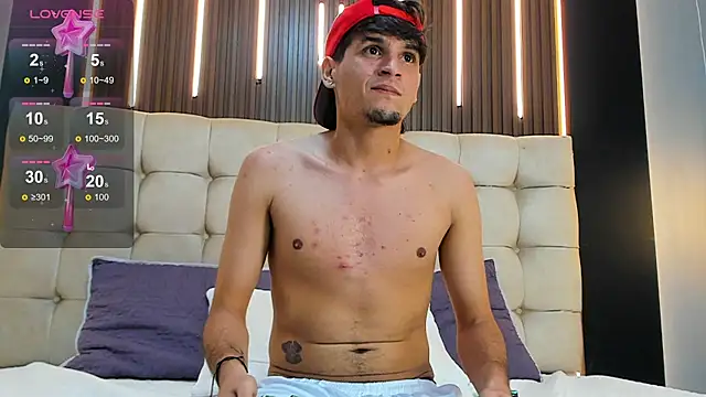Zack23__ live