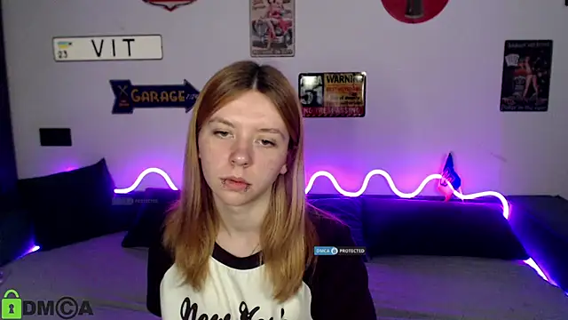 CarolInWonderland live