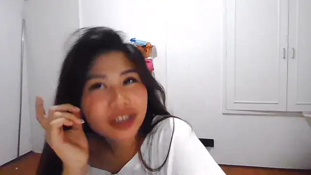 CathleenLaurole live
