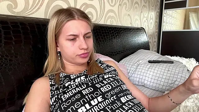 JeneeEady live