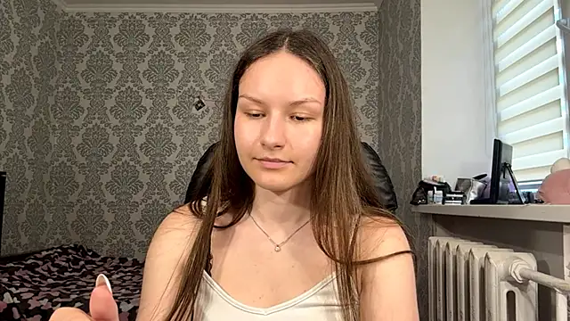 ShaylaChong live