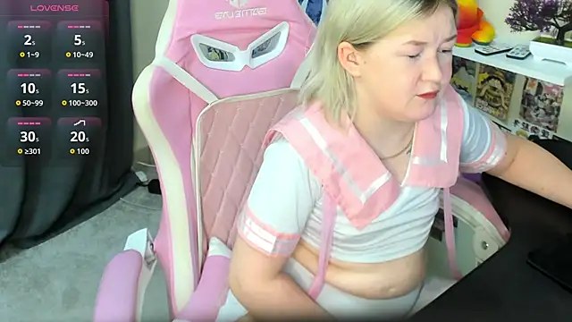 Sara_Robinson live