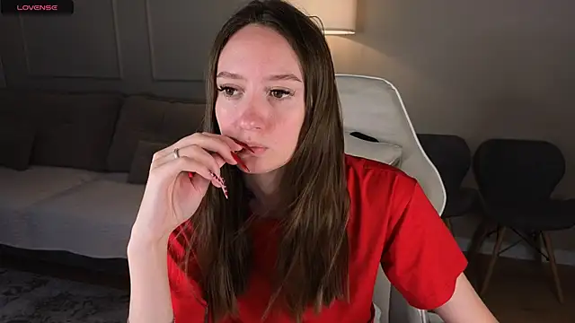 cutienaughtygirl live