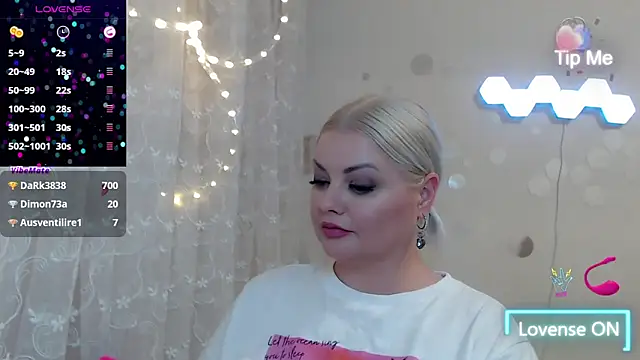 JewellKiss7 live