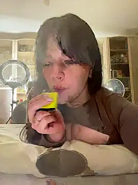 Poly_Nick live