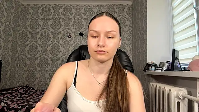ShaylaChong live