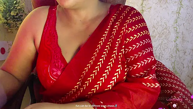 ItsMiraDesire live