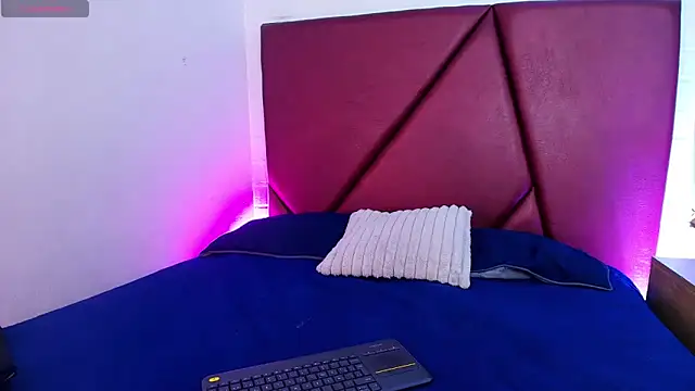 Lexi_Howard_ live