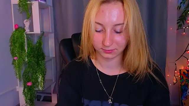 RosalieHandley live