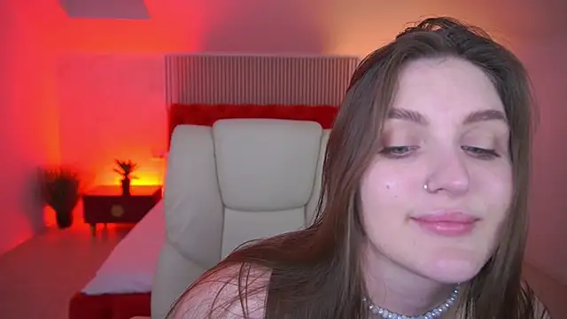 EmmyCharmm live